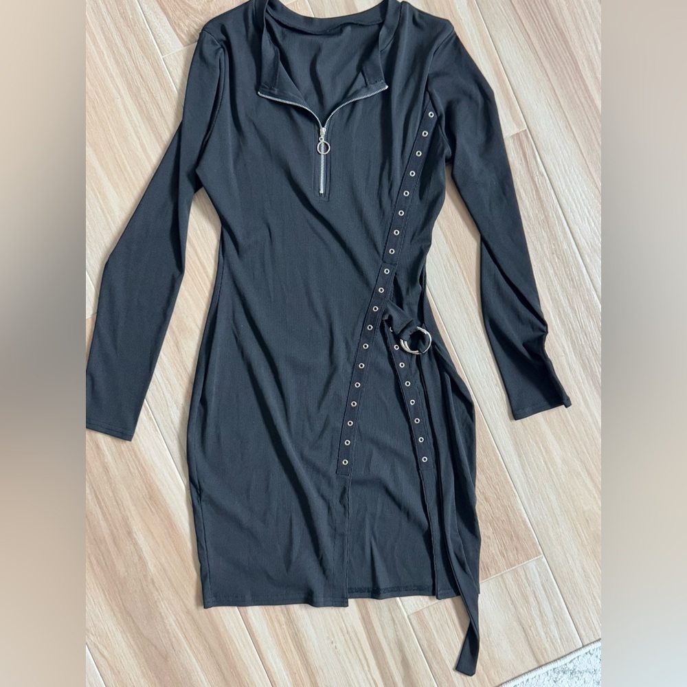 Women’s long sleeve dress